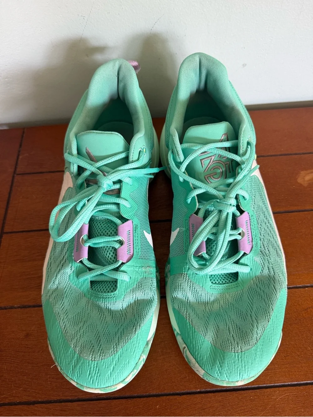 Nike Giannis Immortality 2 Light Menta Green Mens Basketball Sneakers Size 11